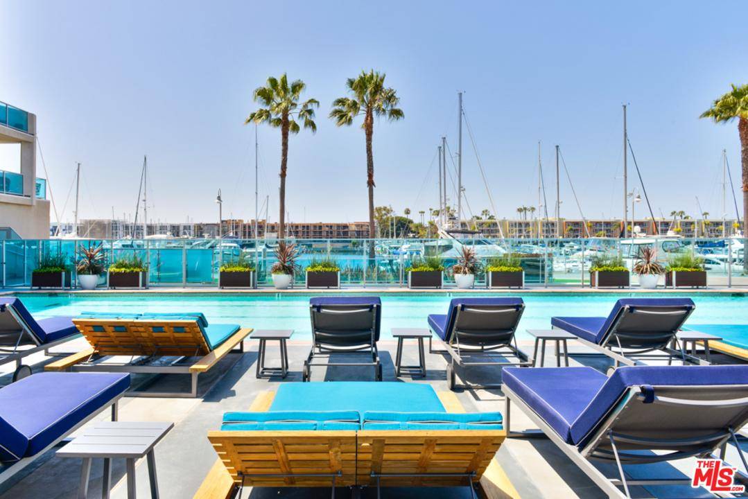 Top floor Penthouse located on the Marina - 1 BR Townhouse Marina Del Rey Los Angeles