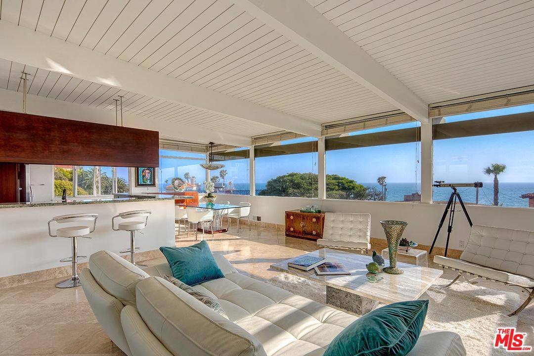 Panoramic ocean view mid-century modern beach house a block to the beach on Playa del Rey's coveted west bluff