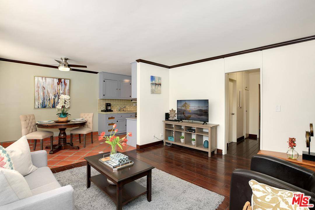Gorgeous light and bright 1 bed 1 - 1 BR Condo Sunset Strip Los Angeles