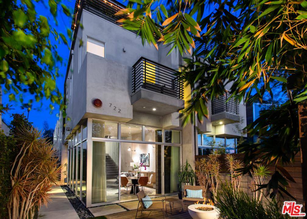 Impeccably designed in 2012 by famed architect Bill Adams
