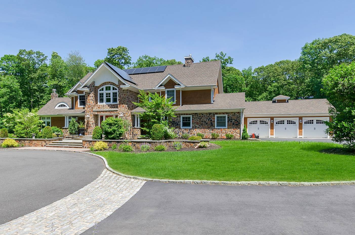 A Family Paradise in Cold Spring Harbor