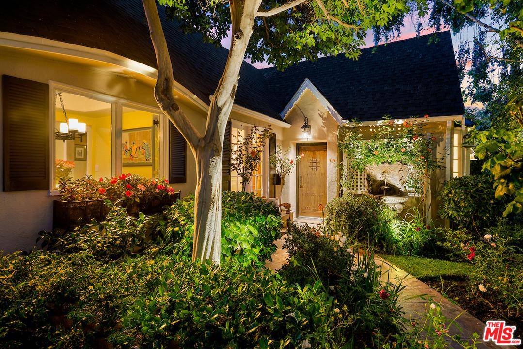 This enchanting - 4 BR Single Family Beverly Grove Los Angeles