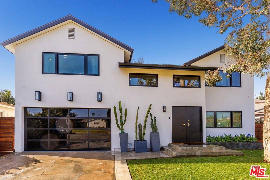 This house is located in one of the most desirable areas in Los Angeles