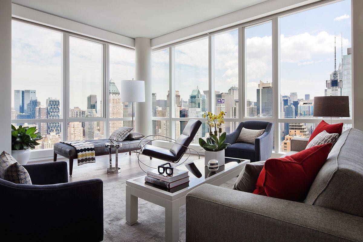 Sunny Midtown West 1 bed with floor-to-ceiling windows!