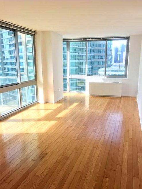 BEAUTIFUL STUDIO WITH FOYER IN LIC/ WATERFRONT VIEWS, MUST SEE!!! SOUTHERN EXPOSURE NOW ON THE MARKET/ NO FEE!!!