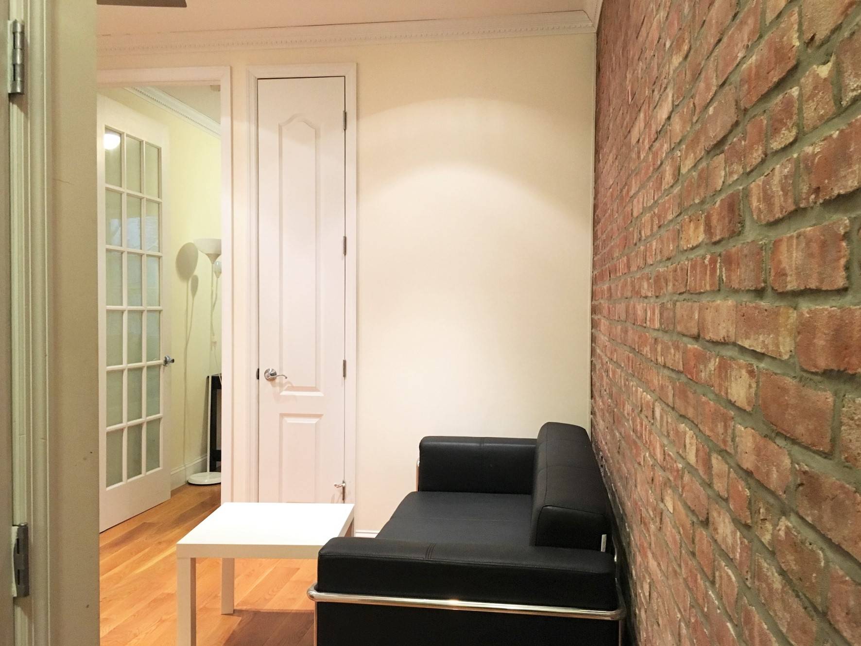 Fully furnished 3 bedrooms 2 bathroom apartment located on the 3rd floor of a walk up building at West 106th Street, in Upper West Side.