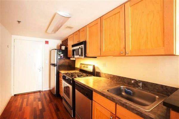 Beautifully Maintained Studio in the SKY CLUB - New Jersey