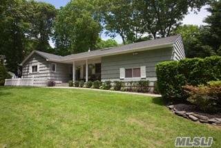 Beautiful Wide Line Ranch In North Smithtown.