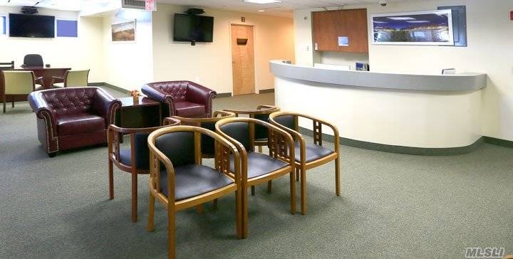 Approx 3416 Sq Ft Medical Office, Fully Equipped In Prime Location.