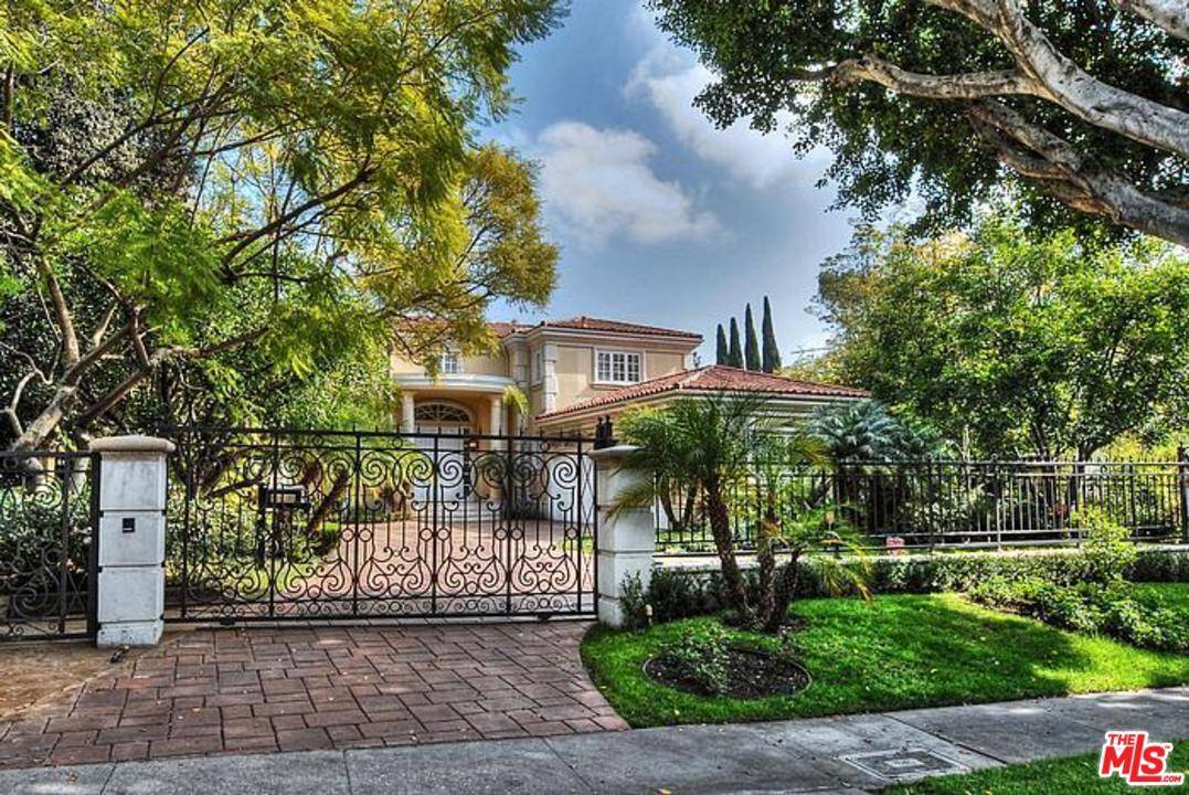Gated Mediterranean Estate - 6 BR Single Family Beverly Hills Flats Los Angeles