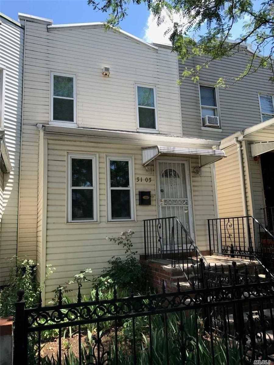Charming Attached Colonial On A Great Block.