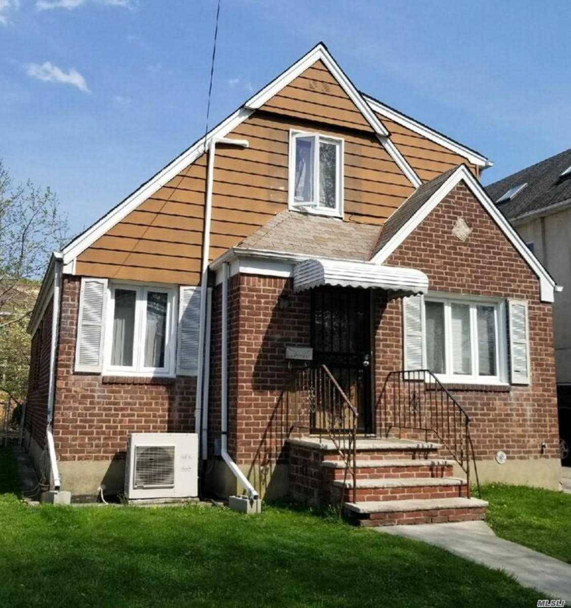 Beautiful Whole House Rental In Fresh Meadows, Offering 5 Bedrms/Huge Custom Walk-In Closet, 2 Full Baths, Large Bright Living Rm, Granite Counter Top Kitchen & Stainless Steal Appliances, A Lot Of Storage Space, Full Finished Basement