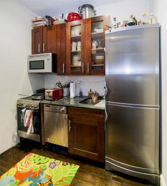 West Village: No Fee Gut Renovated 2 Bedroom w/ Washer & Dryer featuring