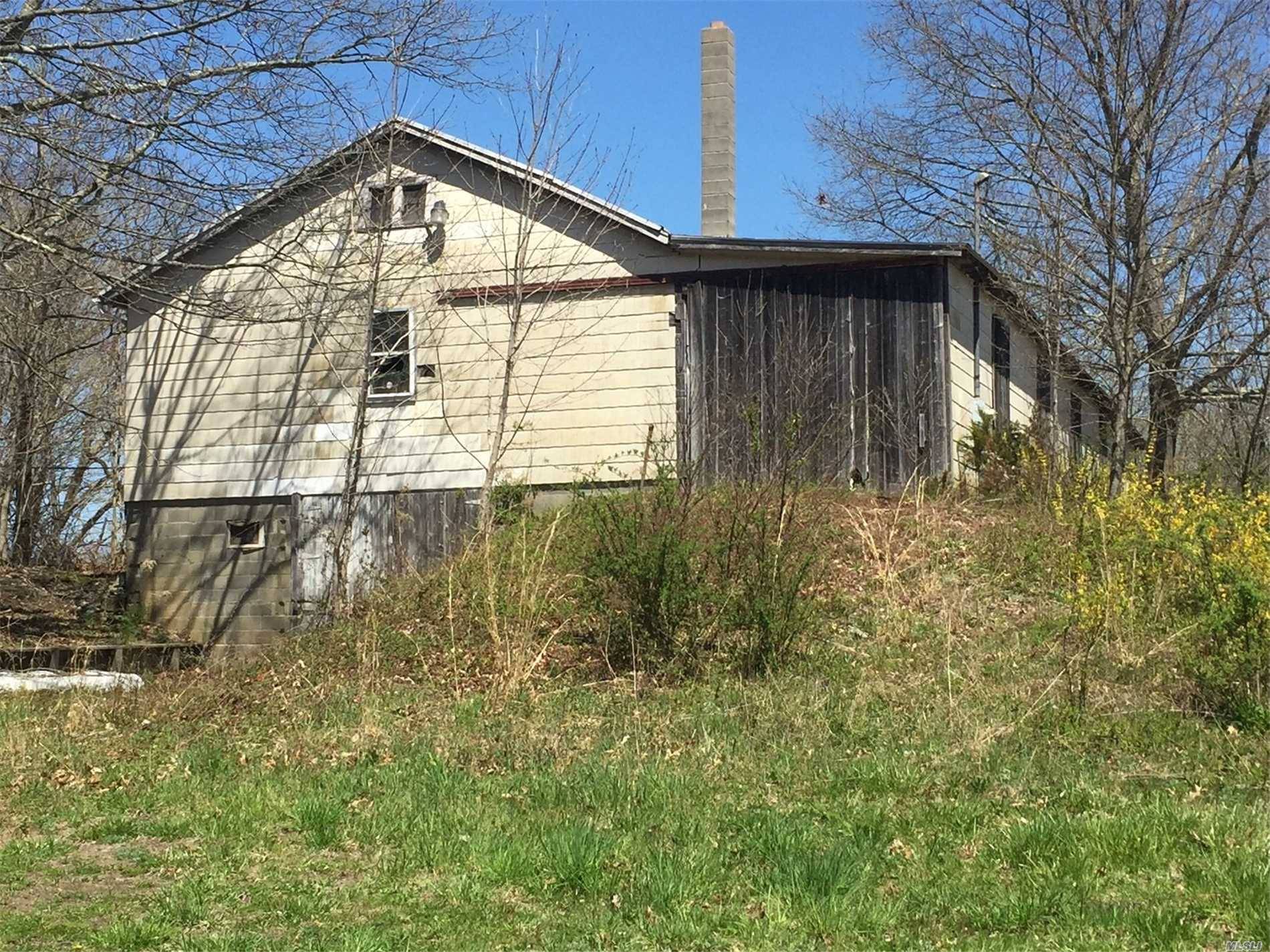 Warehouse/Storage 5600 Sq Feet, 2 Levels To Building,  Taxes Only $5908.
