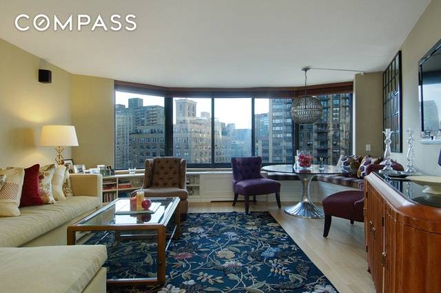 This Coronado corner apartment is the most sought after split 2 Bed 2 Bath apartments on the Upper West Side.