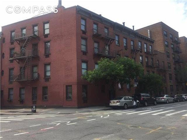 I am pleased to offer a RENT STABILIZED studio apartment in the heart of the West Village.