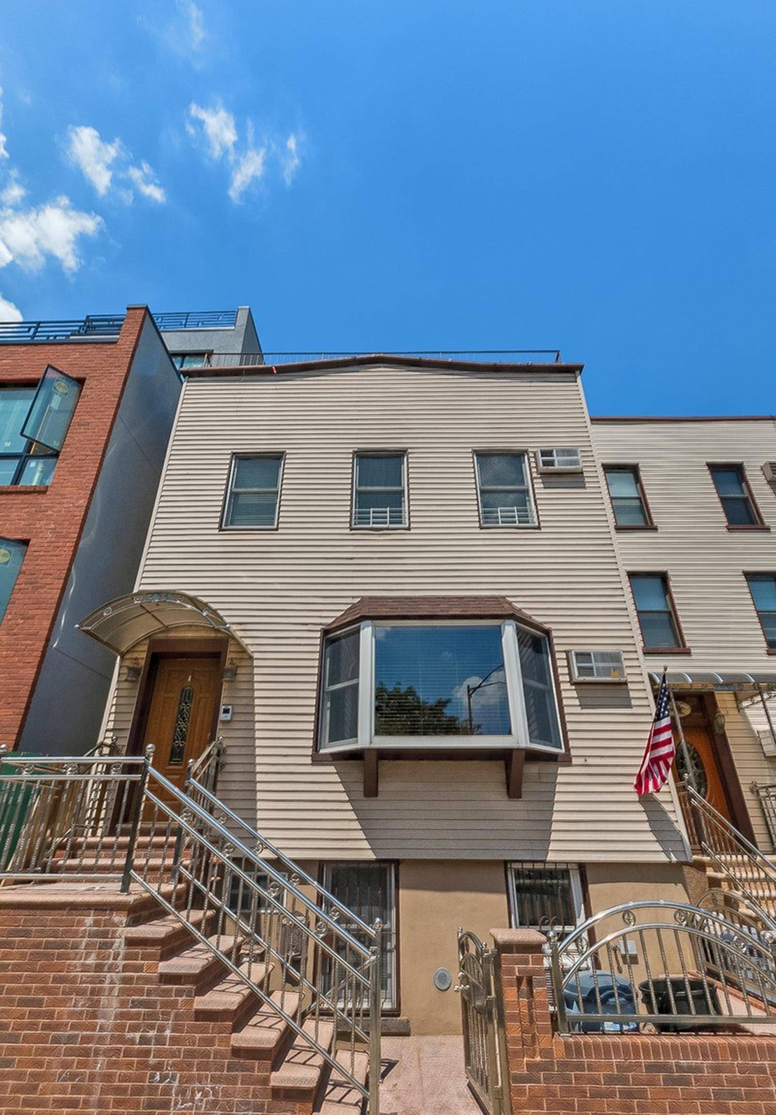 This beautiful fully detached two family home has just hit the Williamsburg market !
