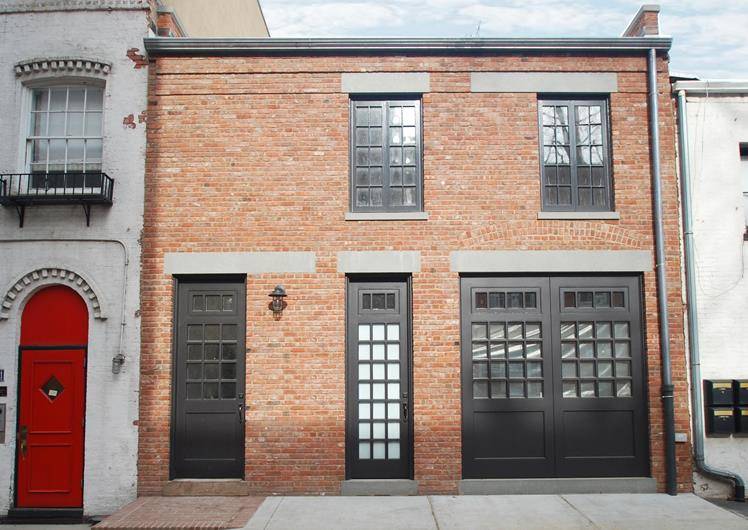 Unique Exquisite, Newly Renovated Carriage House In Greenwich Village with Terrace and ParkingMacDougal Alley is one of few gated mews streets in Manhattan.