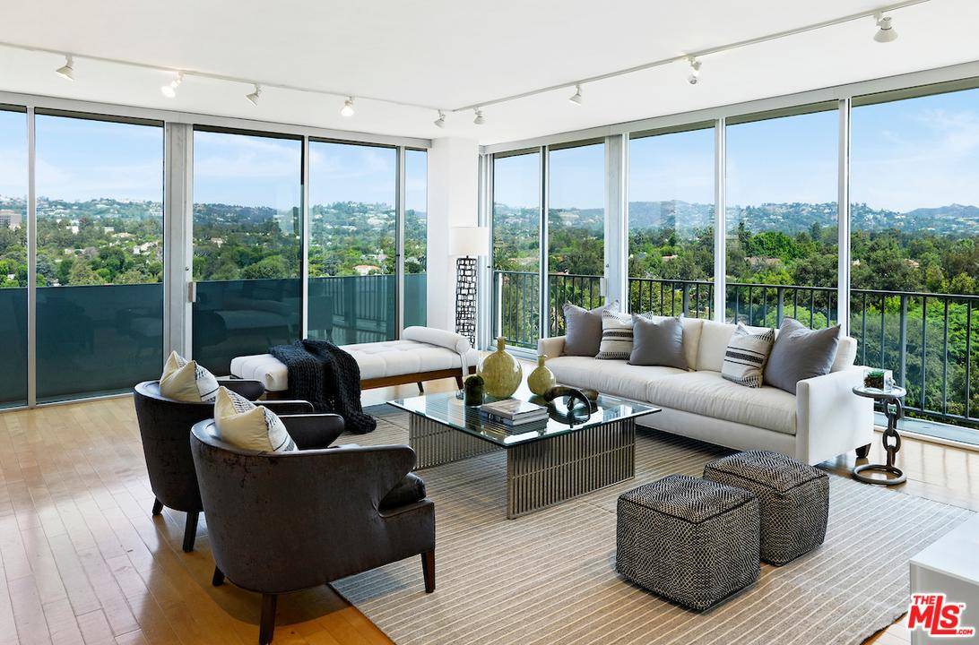 270 DEGREE VIEWS from this STUNNING 10TH FLOOR 3BD+3BA Wilshire Holmby condo