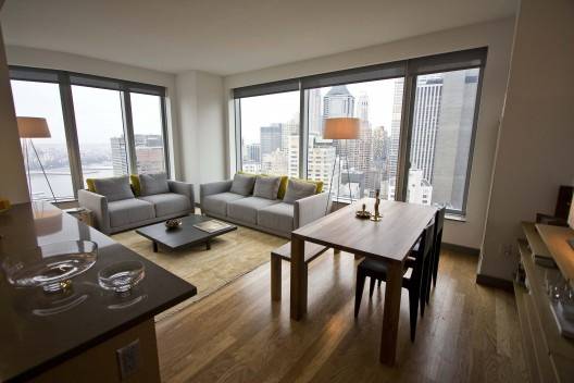 Tribeca One Bedroom Apartment In High-Rise Luxury Building With Amazing Amenities Doorman And Short Walk To Trains