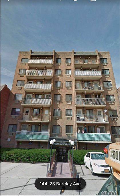 Spacious 2 Bedroom Condo Located In The Heart Of Flushing,Facing South With Balcony.
