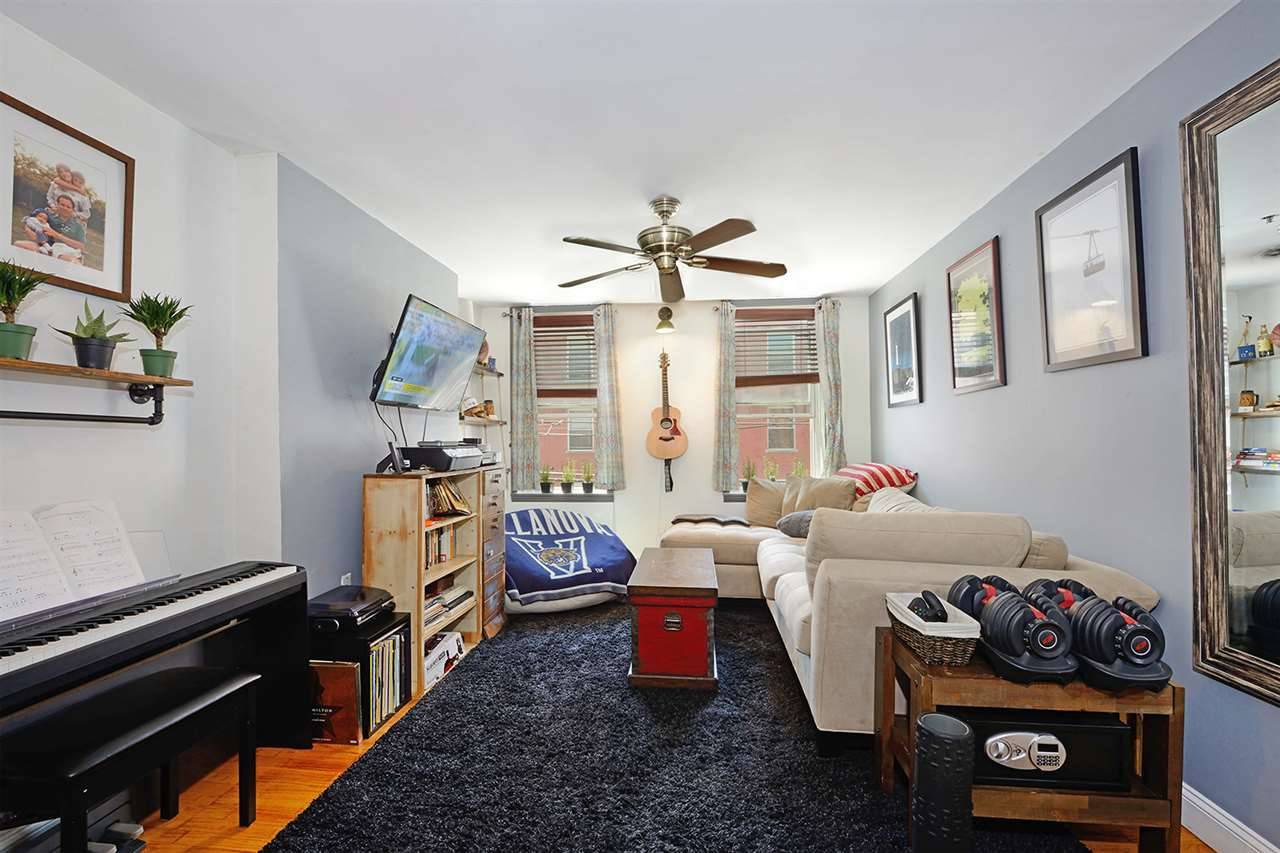 Wonderfully updated 1-bedroom unit in Downtown Hoboken