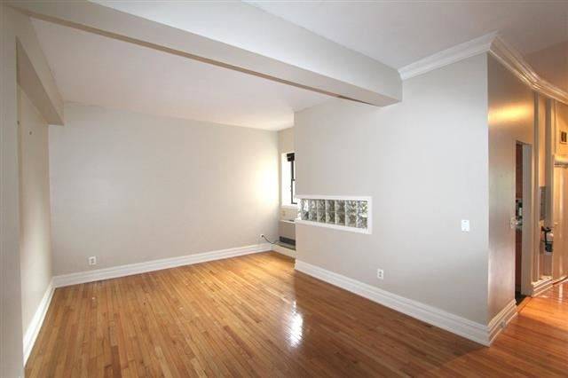Excellent Hamilton Park one-bedroom unit with parking included