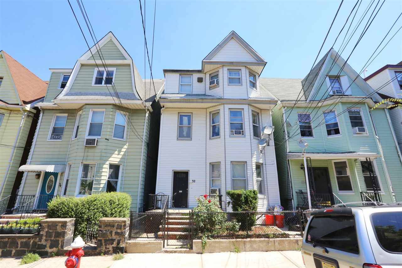 Great investment opportunity to start collecting rent right away with this 4 family home in Weehawken