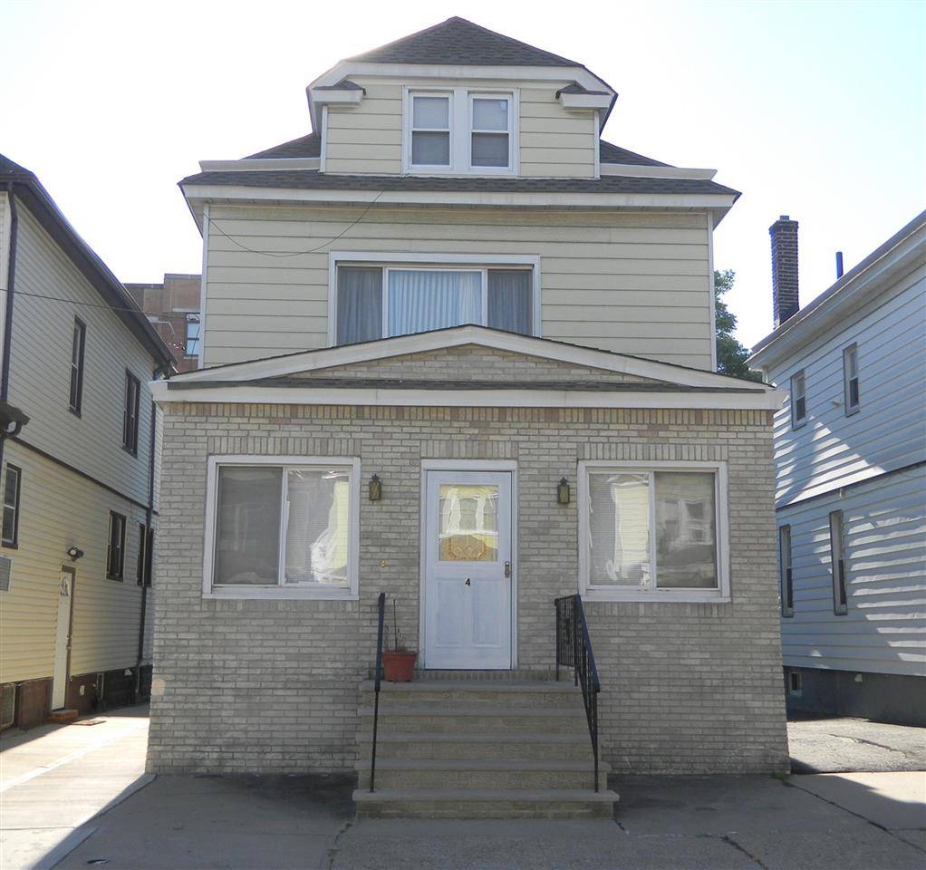 Spacious 3 bedroom - 3 BR New Jersey