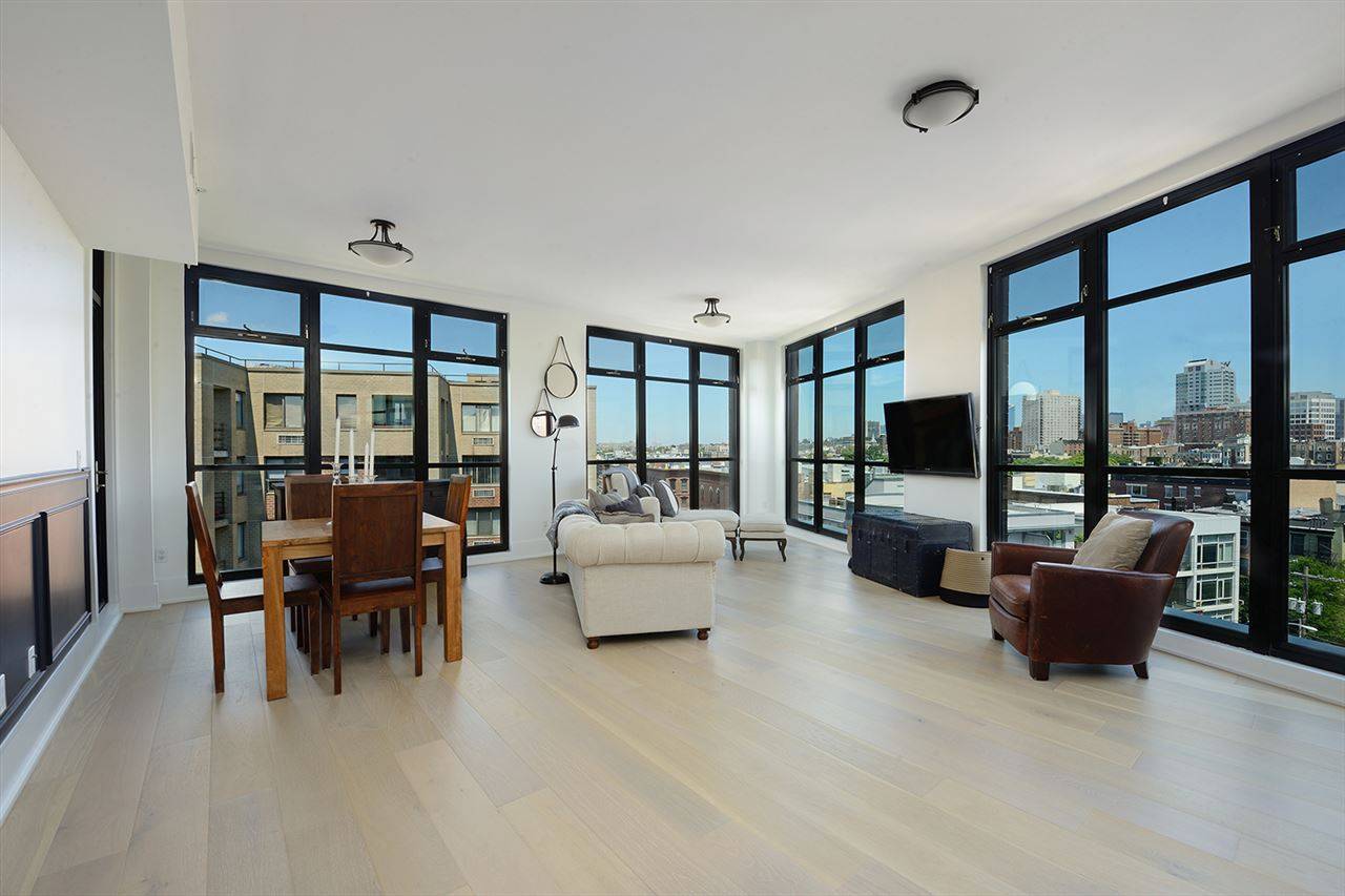 Eastern exposure penthouse with floor to ceiling windows