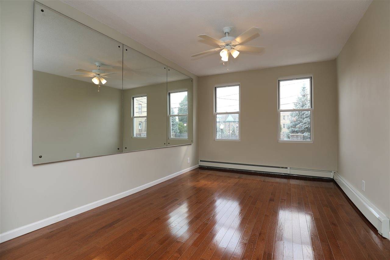 This spacious 3 bedroom 1 - 3 BR New Jersey