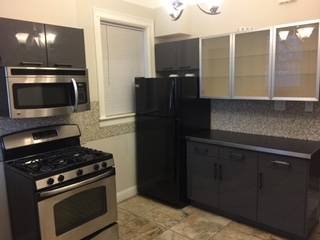 Great renovated 2bd condo with new kitchen and bathroom