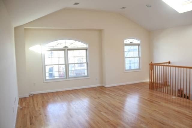 This is a very spacious - 3 BR New Jersey