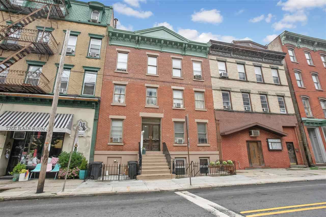 FANTASTIC LOCATION JERSEY CITY DOWNTOWN HISTORIC PRIVATE HOME