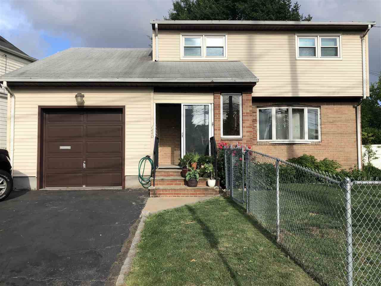 WELCOME TO 1440 PATERSON PLANK RD - 4 BR New Jersey