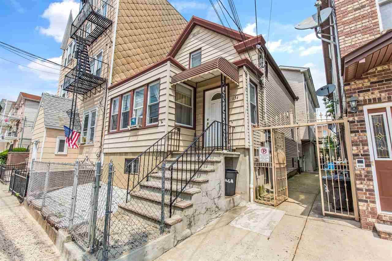 Prime income property in JC Heights - Multi-Family New Jersey