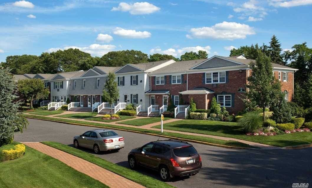 Fairfield Village At Commack Electronically Controlled Gated Community Offering Spacious 1 & 2 Bedrooms, Some 2 Bath.