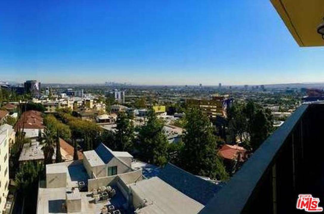 Unbeatable view - 2 BR Condo Sunset Strip Los Angeles