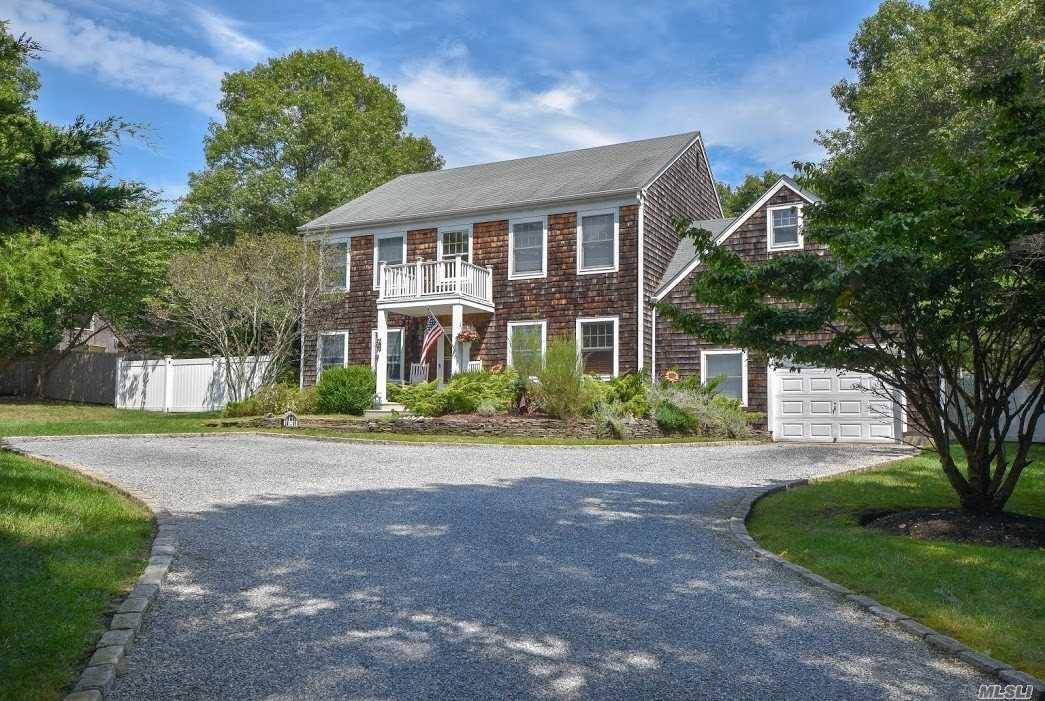 Welcome Home To This Gorgeous 4-5 Bedroom Colonial!