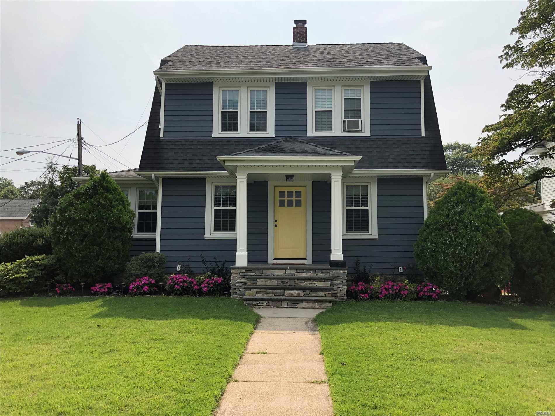 Move In Ready 3 Bedroom 2 Bath Colonial In The Hart Of Rvc With Low Taxes.