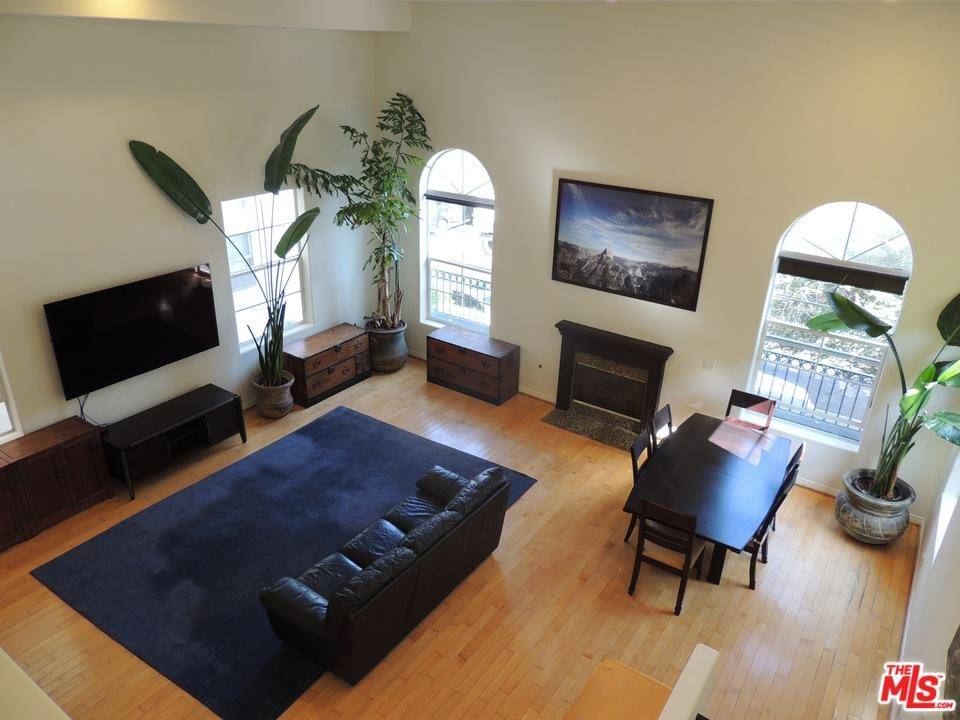 For lease - 3 BR Townhouse Los Angeles