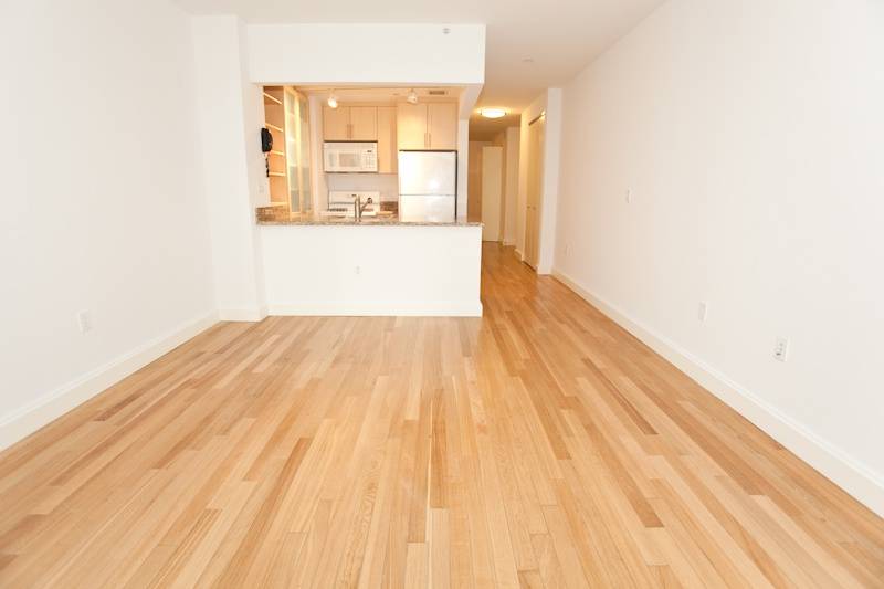 Great Sized One Bedroom Convertible Apartment With In Unit Laundry A Very Short Commute Anywhere In Manhattan