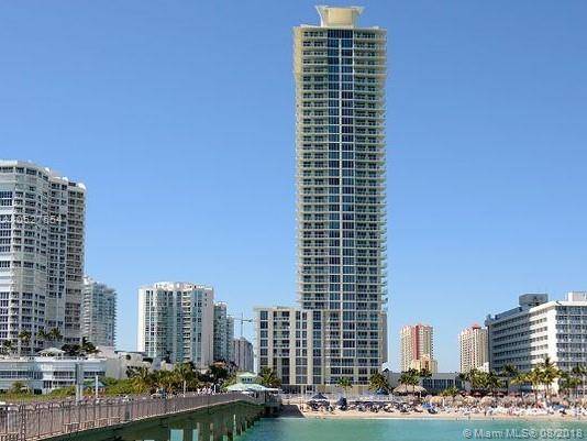 Breathtaking ocean views from this beautiful one bedroom condo in the heart of Sunny Isles Beach