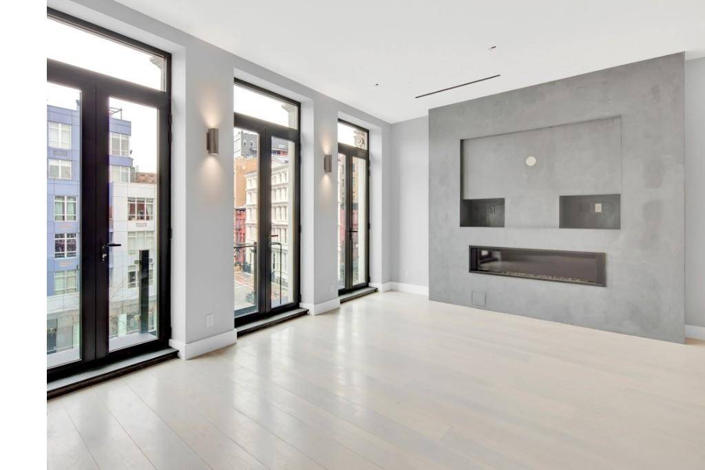SPACIOUS 3 BEDROOM APARTMENT w/ PRIVATE ROOF & TERRACE IN E. Greenwich Village! FLOOR TO CEILING WINDOWS!!