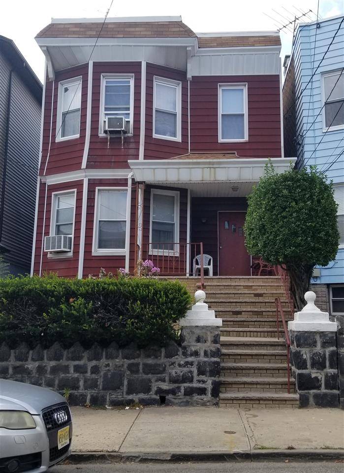 Be the next to rent this super spacious - 2 BR New Jersey