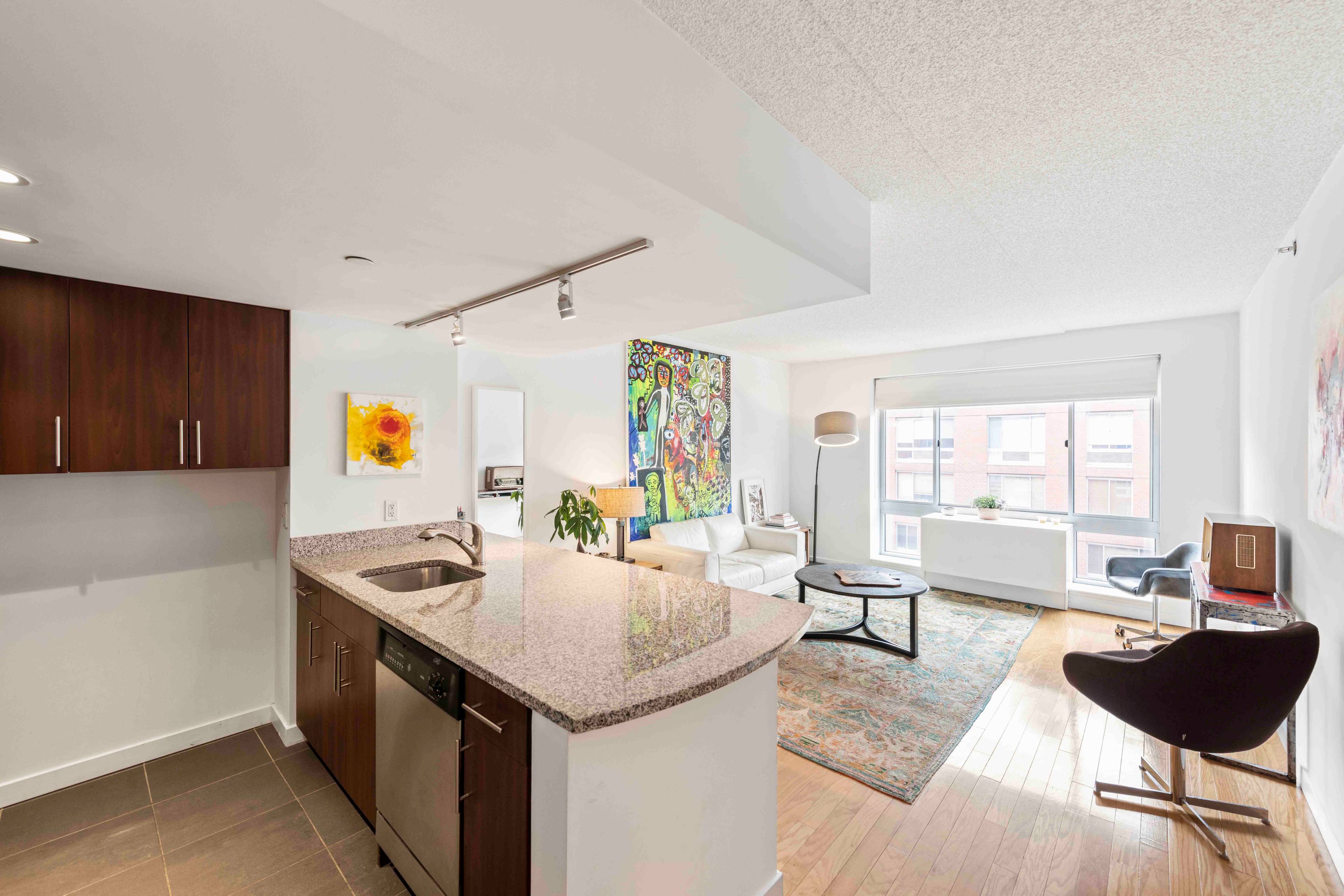 Immaculate One Bedroom steps from the High Line