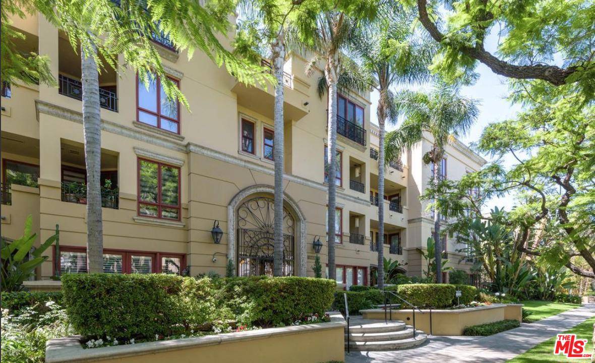 Prime Beverly Hills - 3 BR Townhouse Beverly Hills Los Angeles