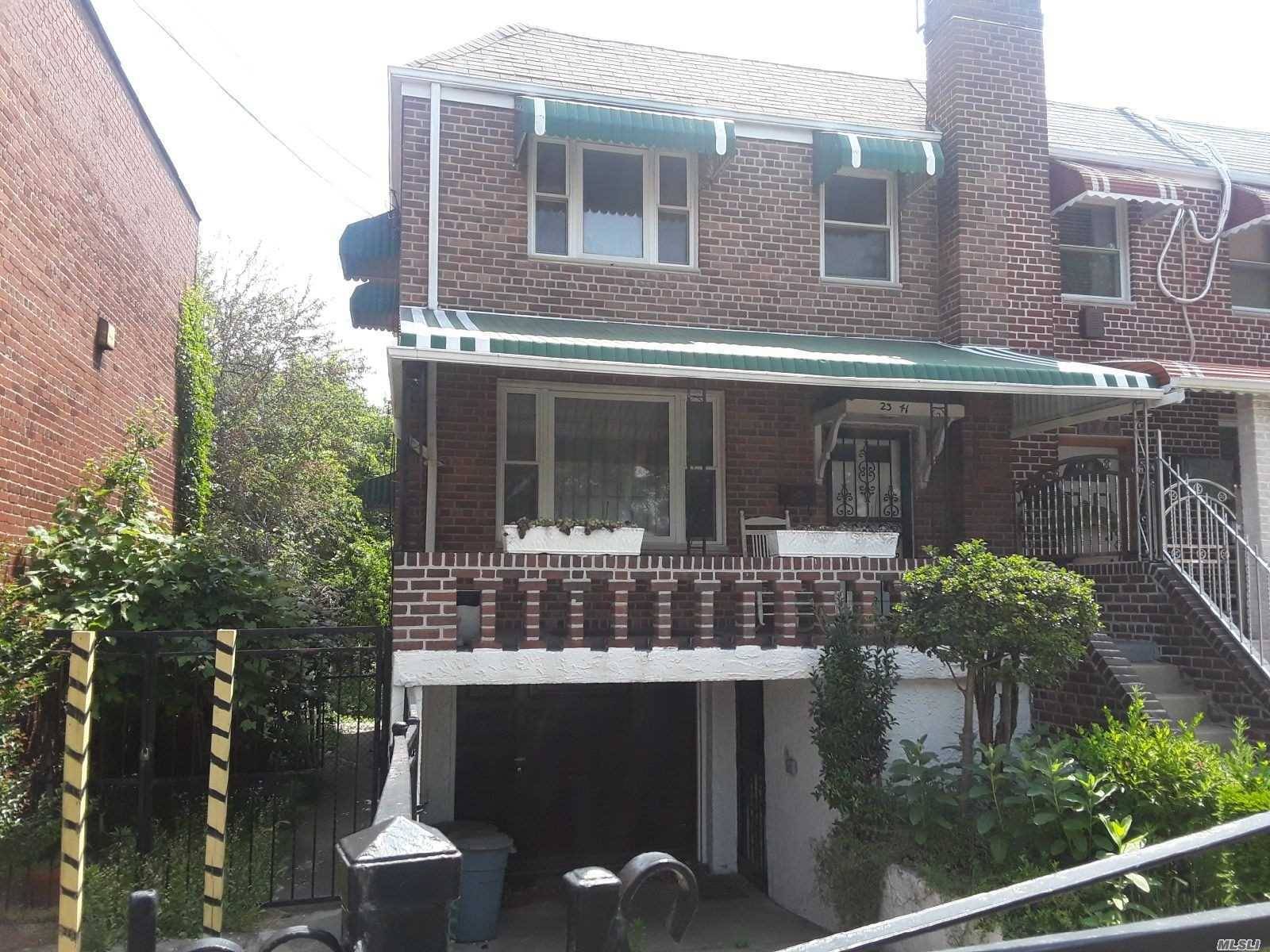 3 BR Multi-Family Jackson Heights LIC / Queens