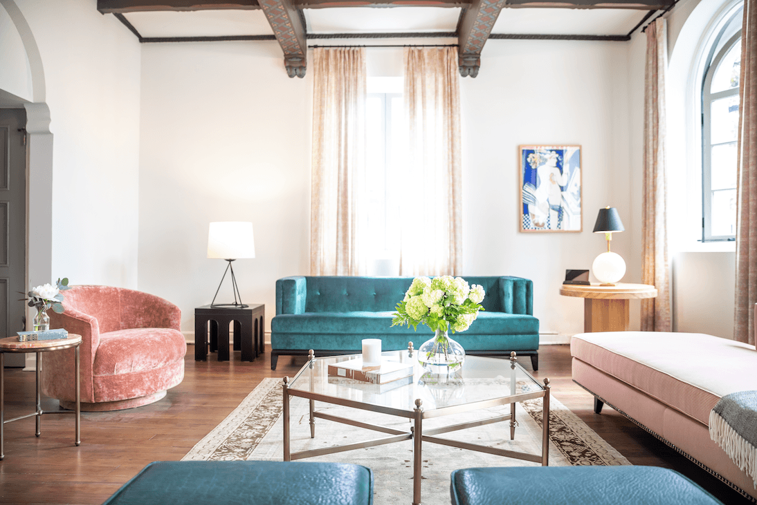 Short term, luxury apartments for rent in Hollywood's historic Villa Carlotta