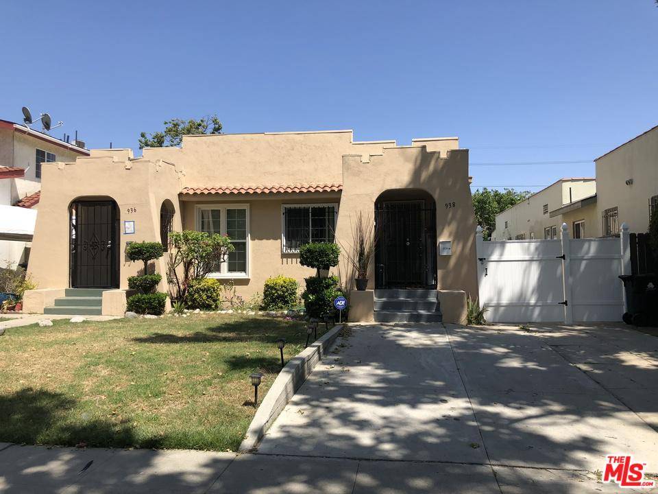 The most sought after area for living with income - 2 BR Duplex Hancock Park Los Angeles